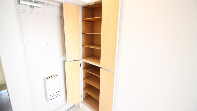 グリンピア守口 収納