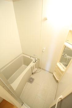 和弐番館 バス／シャワー