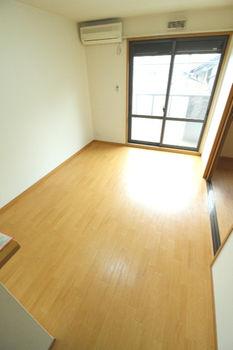 和弐番館 室内