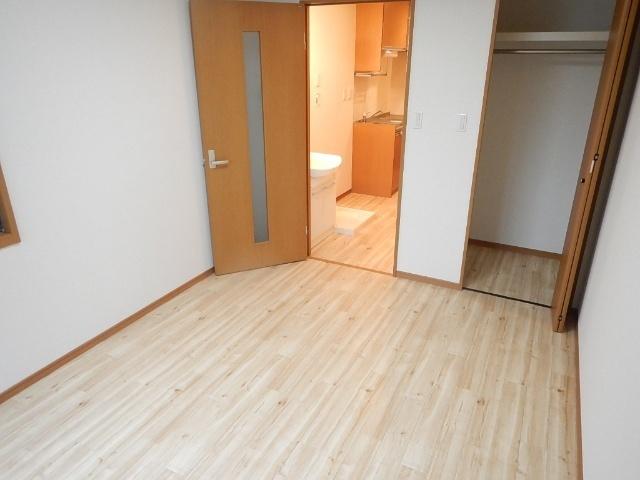 旭ハイツ 室内