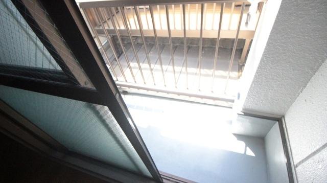 門真市新橋町マンション バルコニー