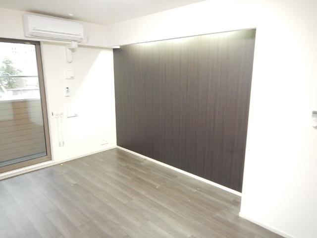グラン・カーズ（105） 室内