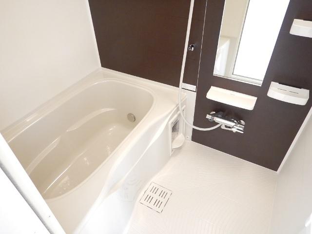 Ｖｉｌｌａ　ＢＲＩＳＥ（302） バス／シャワー