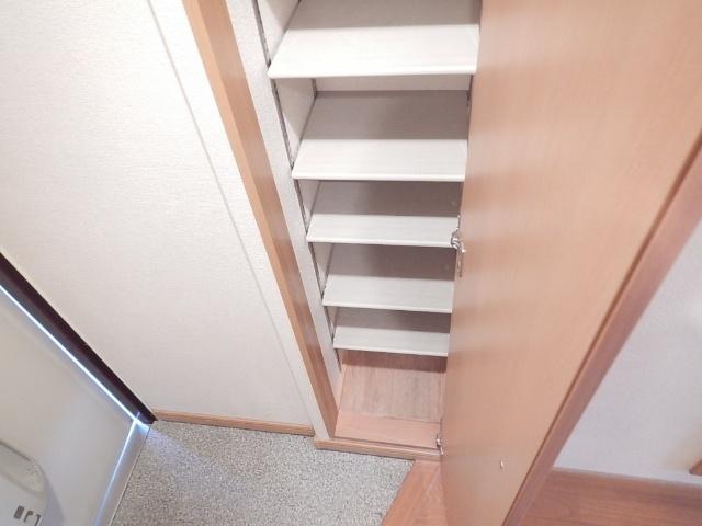 マンション・グラース（306） 収納