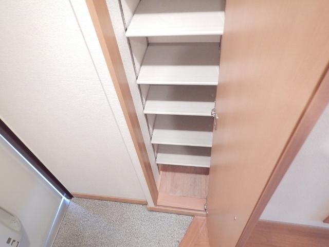 マンション・グラース（202） 収納