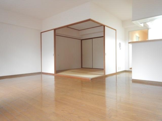 サニーコート暁（106） 室内