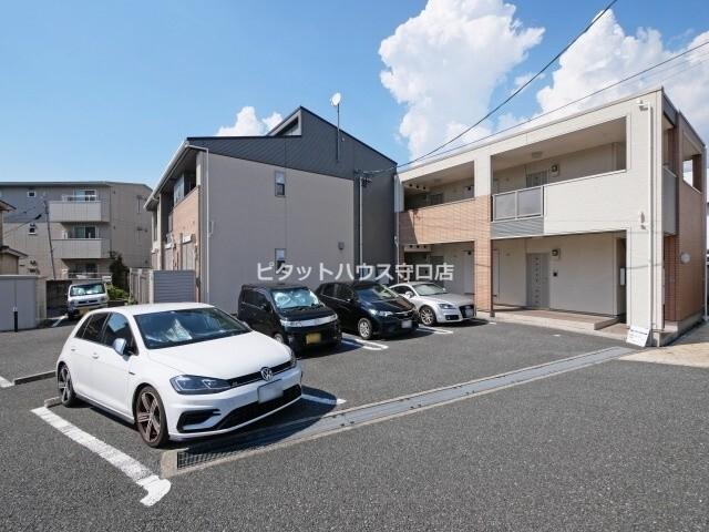 ボンヌ・シャンス（107） 駐車場