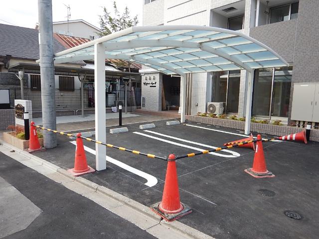 エスポワール　Ａｙａ　Ⅲ（301） 駐車場