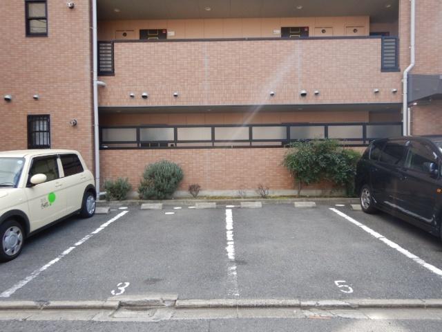 パル・ラ・メール（305） 駐車場