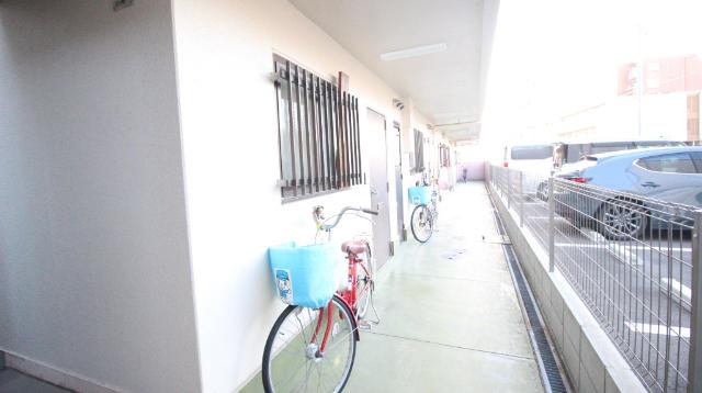 門真市幸福町マンション エントランス