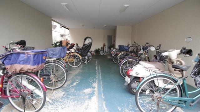 ベストハイツジョイ（302） 駐車場
