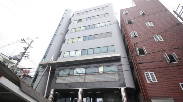 プチシャトー末広 外観