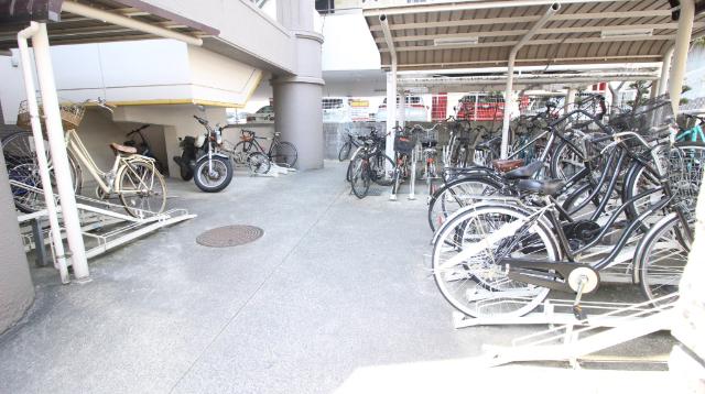 ヴィルメール守口 駐車場