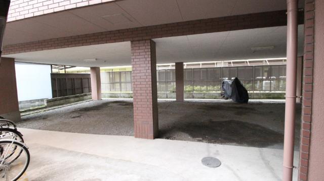 グリーンゲイブルスⅡ 駐車場