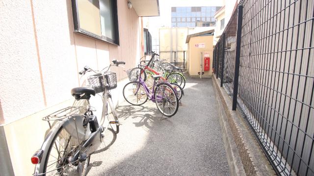 アンソレイエ古川橋 駐車場