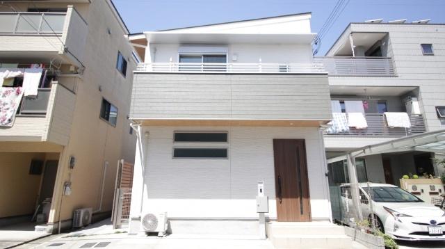 守口市駅より徒歩14分 築8年10ヶ月 2階建の賃貸物件