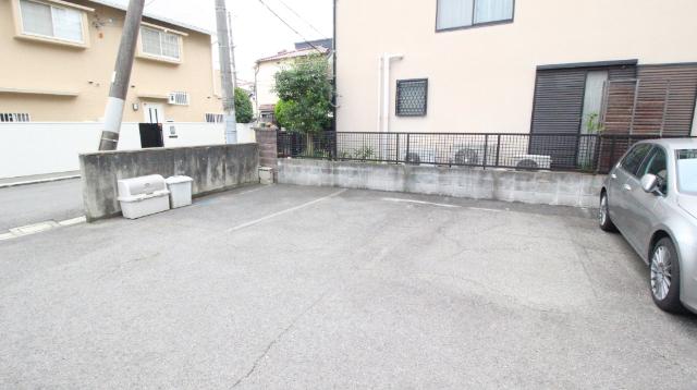 浜町ハイツ 駐車場