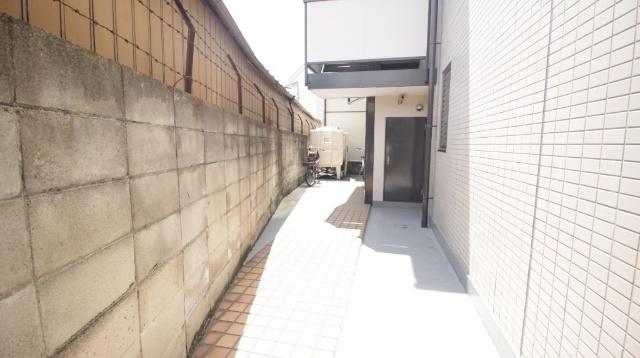 マンションからたち エントランス