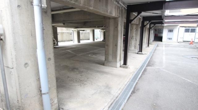 藤田マンション 駐車場