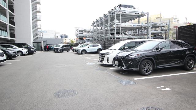 パークホームズLaLa門真 駐車場