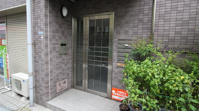 門真市月出町マンション エントランス