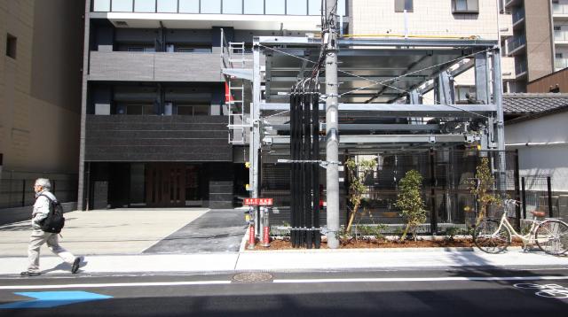 門真市野里町マンション 駐車場