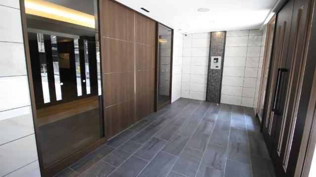門真市野里町マンション エントランス