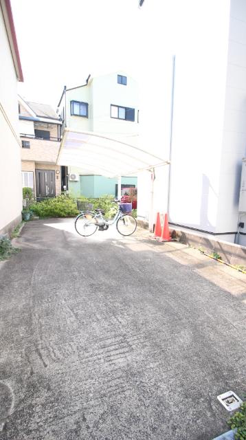シティハイム　モンレヴ 駐車場