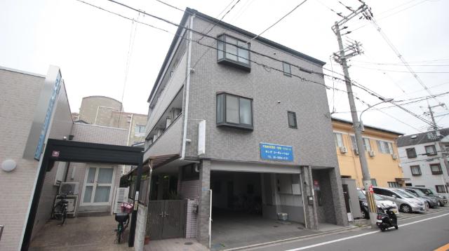 土居駅より徒歩18分 築24年10ヶ月 3階建の賃貸物件