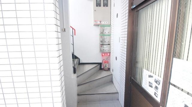 門真市新橋町マンション ロビー