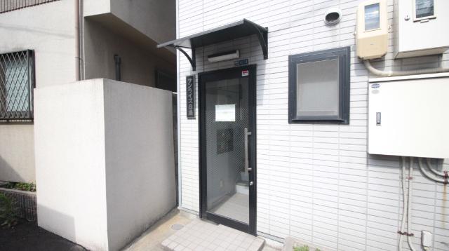 サンライズ白鳩 エントランス