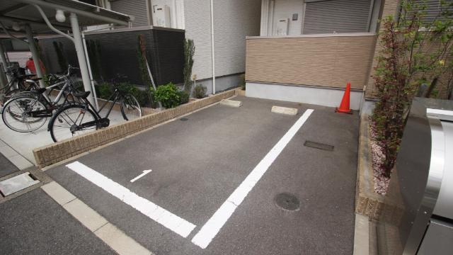 フジパレス松下町Ⅱ番館 駐車場