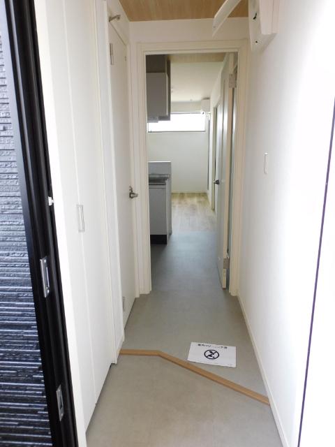 PRECIOUS　ICHINOMIYA（301） 玄関