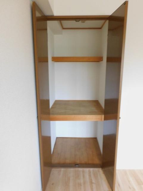 ハイツひまわり（101） 収納