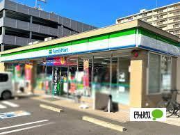 ファミリーマート各務原六軒店：380m