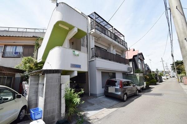 コーポ薬師堂（302） 駐車場