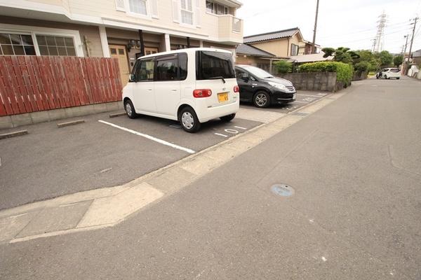 サンハイツ玉里Ⅰ（201） 駐車場