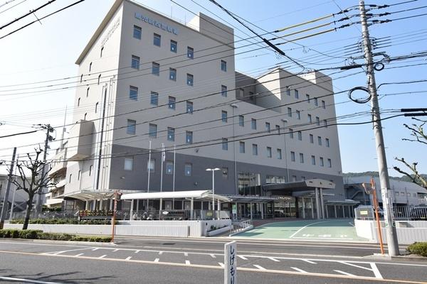 鹿児島西警察署：741m