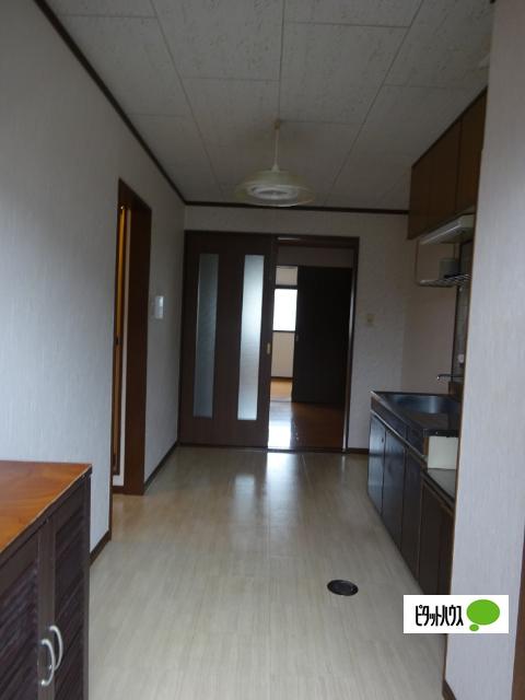 仮屋ビル（303） 玄関