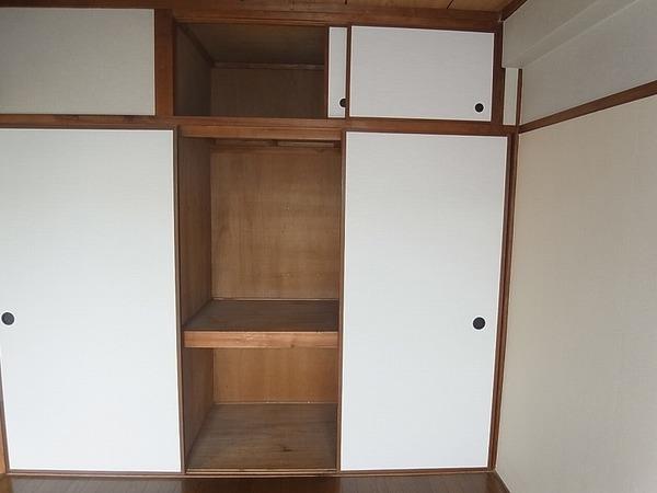ホワイトコーポ原良（303） 収納
