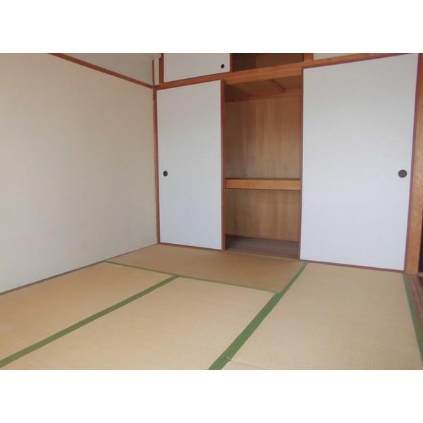ホワイトコーポ原良（303） 収納