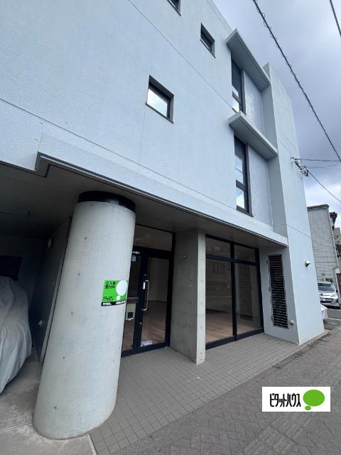 福留ビル（101） 玄関