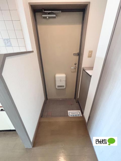 ラピュタ（401） 玄関