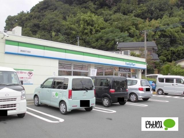 ファミリーマート原良四丁目店：693m