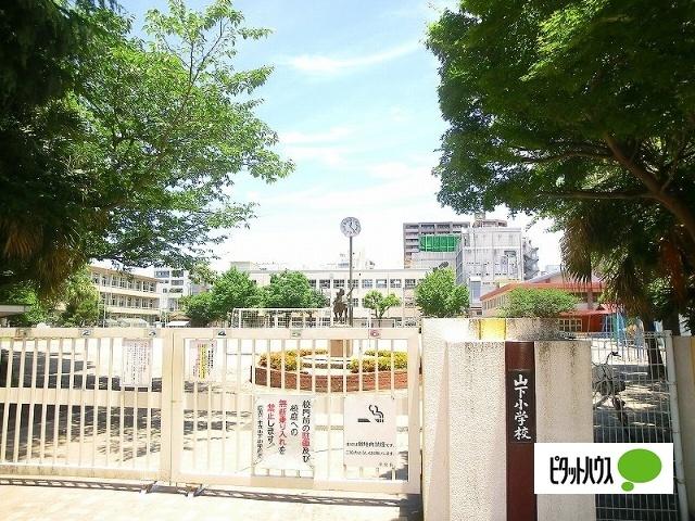 鹿児島市立山下小学校：165m