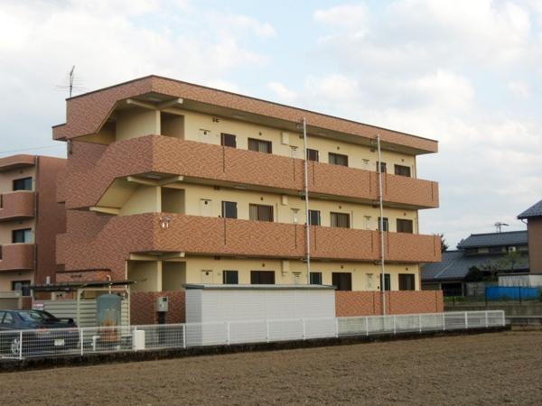 ソレイユ堀川（103） 駐車場