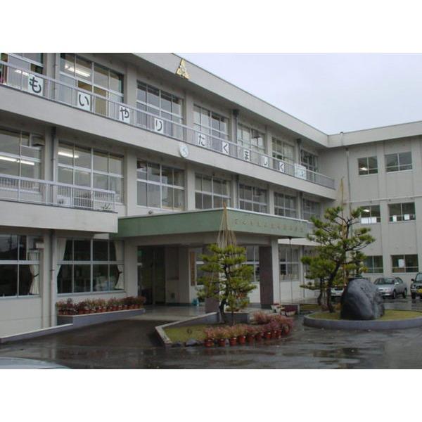 富山市立山室中部小学校：1489m