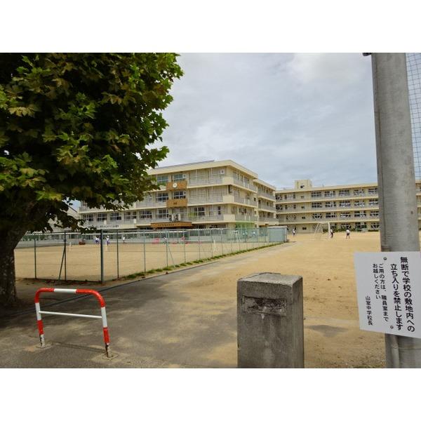 富山市立山室中学校：2024m