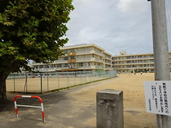 富山市立山室中学校：3128m