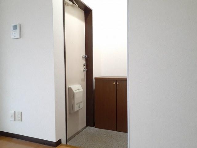 メゾン若葉台（102） 玄関